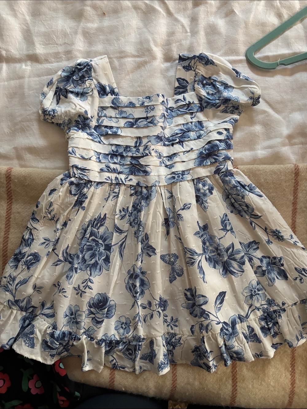 lilt White and Blue Floral Puff-Sleeve Party Dress